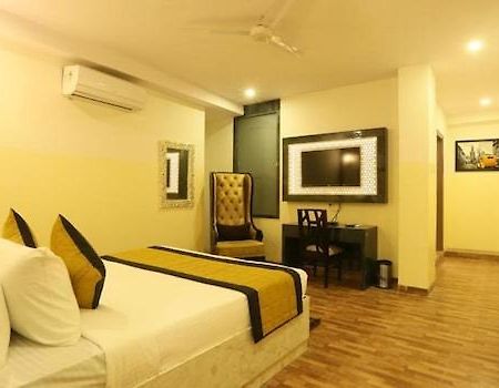 Hotel Plazzo New Delhi Luaran gambar